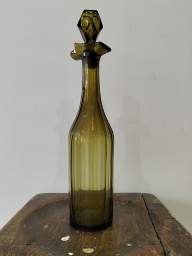 Vintage olive green art - art, glass